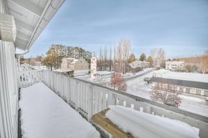 Central two-room apartment with a large balcony