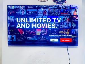 Luxury City Centre Apartment with Netflix & Workspace