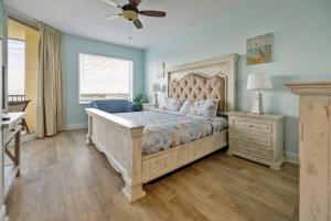 Pensacola Condo Rental with Beach Club and Pool Access