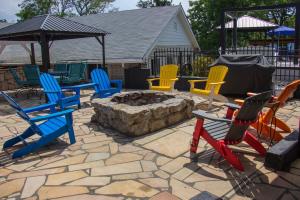 Hall of Fame Private Resort-9 Miles to Downtown Nashville Pools Arcade