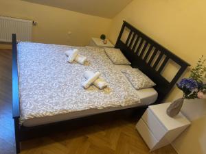 Venceslao Square apartment