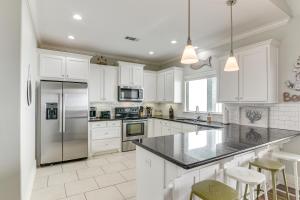 Oceanfront Crystal Beach Vacation Home with Deck!