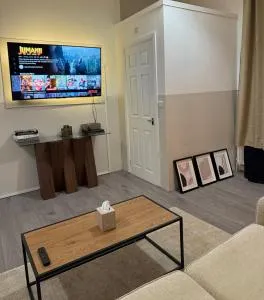 City Centre Uni area PS4 Netflix - Longley