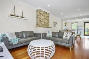 Coastal Oasis Charming Retreat Steps from Rye Beach - Dundas 6 - Rye