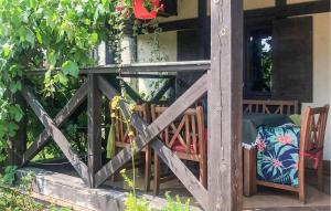 4 Bedroom Cozy Home In Mscice