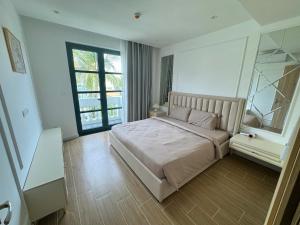 Leo Apartment