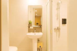 LuxeLite Suites Makati