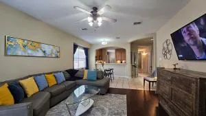 Family Home in Frisco with King Bed - Prosper
