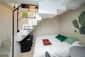 Ra Grande by Tranova