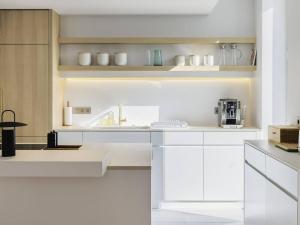 Appartement de prestige 5 chambres au centre-ville avec WiFi et parking - FR-1-821-9