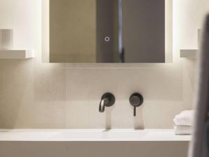 Appartements Appartement de prestige 5 chambres au centre-ville avec WiFi et parking - FR-1-821-9 : photos des chambres