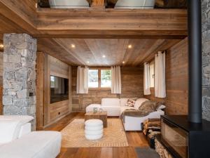 Chalet de Luxe aux Gets - 5 Chambres, Jacuzzi, Animaux Acceptés, Parking - FR-1-671-282