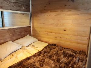 Studio chaleureux aux pieds des pistes avec terrasse - FR-1-292-225