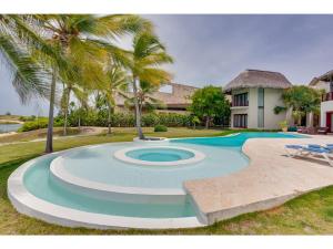 Villa Cayuco con vista al lago, Cap Cana