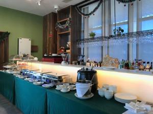 R&F Hotel and Apartment