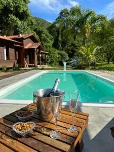 Sítio sombra da mata - 格拉瓦塔尔