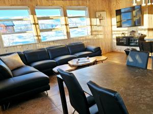 Three-Bedroom House room in Vacation Home Fagravik