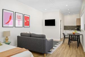 Wilson House - Central Character Home