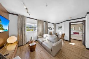 The Shoreline Suites