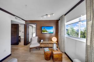 The Shoreline Suites