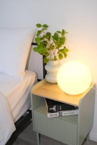 A2 Airport 2BR Haven - Garden & Parking
