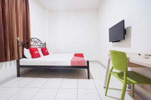 Hotel O Rappocini Near Rsia Paramount