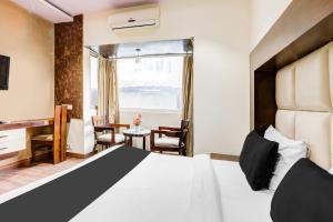 Super Townhouse Oak Sector 25 Gurgaon