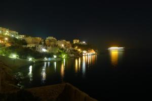 Apollonos Seafront Apartment Syros Greece