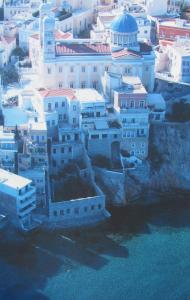 Apollonos Seafront Apartment Syros Greece