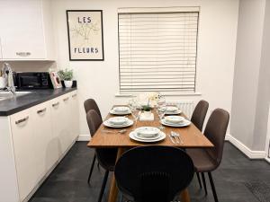 New Home Near Etihad & Coop Live