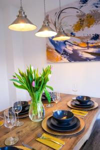 Lux 3 Bed Home in Somerset with 2 Parking Spaces & Wifi