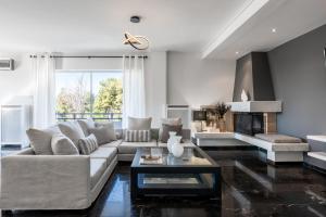 Elegant & Roomy 3-Bedroom Apartment in the Heart of Glyfada