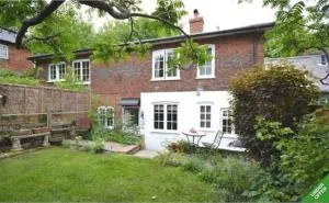 Beautiful townhouse in perfect location - 戈德尔明