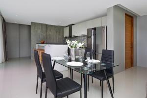 Nature and Sea View Terrace, Designer 2BR Villa Natural Touch A1, Kamala