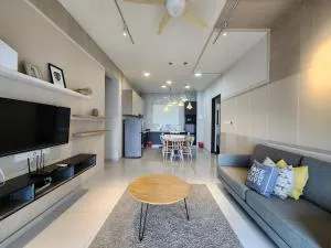 Country Garden Danga Bay By Widebed JB - 新山