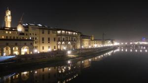 Ponte vecchio view open space