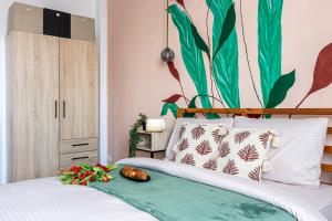 Sunlit Urban Nest - M&N Condos