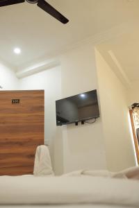 Hotel Gulabi Stay inn