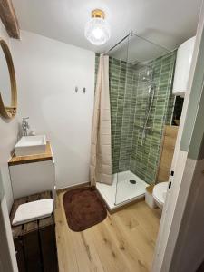 Studio BROSSARD 2pers Tv and Wifi