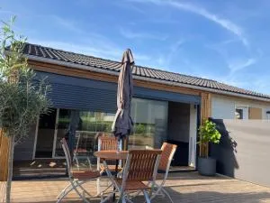 Mobil Home piscine chauffée Pont l 'Abbe - 伊勒蒂迪
