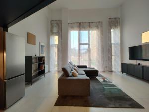 Milan Space Loft - Apartment close to M5 subway - Free Parking - Sky & Netflix TV