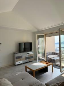 One Bedroom Sea View Apartment - Lustica Marina Village