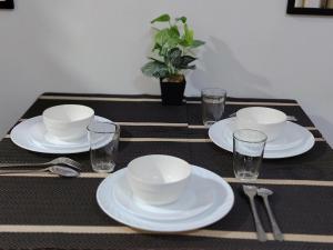 Shore Residences - 2 Bedroom Pool View Near Moa