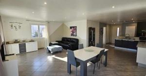 Maisons de vacances belle maison de vacances climatisee,3ch avec piscine : photos des chambres