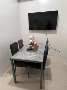 Crisean Highrise Condo - 100 West makati