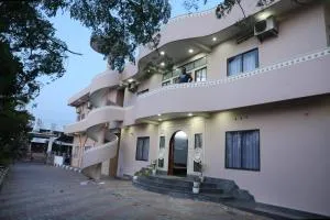 Sauhrudam Resort and Restaurant-Kanyakumari - Nagercoil
