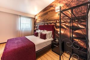 Lounge Inn Guest House