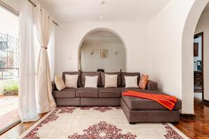 2 BDR At The Magnolia Riverside Drive