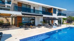 Kalkan 5 Bedroom Luxury Villa