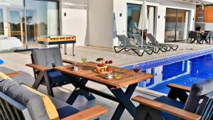 Uzumlu Village 3 Bedroom Villa - 2180